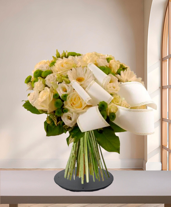 Bouquet Pensée — fleurs de deuil livrees a Paris