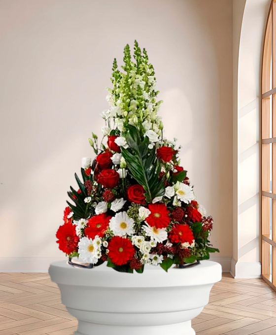 Coussin Hommage — fleurs de deuil livrees a Paris