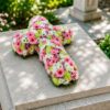 Croix du Souvenir — fleurs de deuil livrées à Lyon